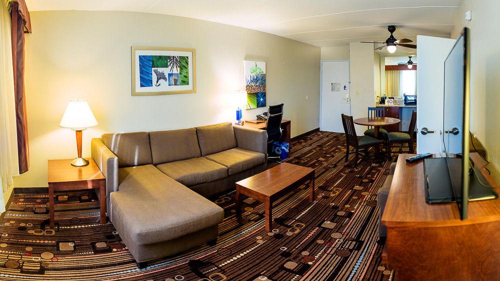 Four Points by Sheraton Fort Lauderdale Airport/Cruise Port Extérieur photo